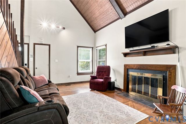 10 Silverleaf Ct, Richmond, VA 23236