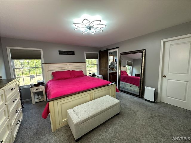 1 Lakeside Circle, Elma, NY 14059