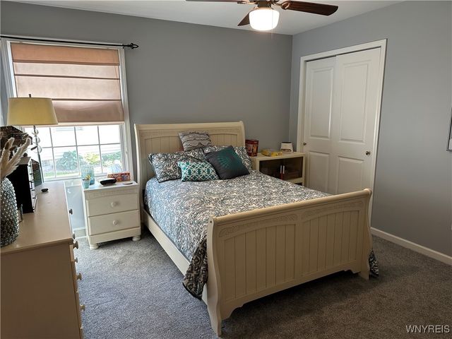 1 Lakeside Circle, Elma, NY 14059