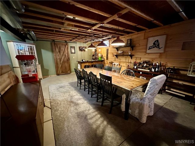 1 Lakeside Circle, Elma, NY 14059