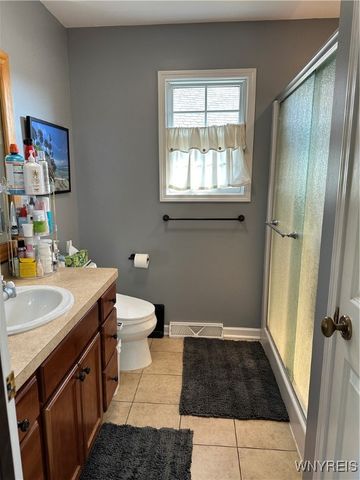 1 Lakeside Circle, Elma, NY 14059