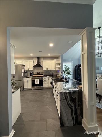 1 Lakeside Circle, Elma, NY 14059