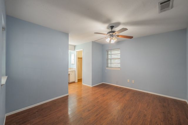 804 N Ector Drive, Euless, TX 76039