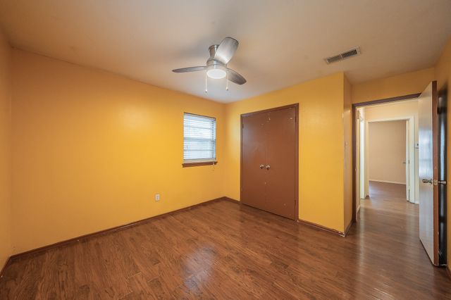 804 N Ector Drive, Euless, TX 76039