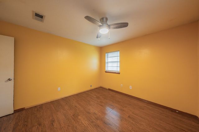 804 N Ector Drive, Euless, TX 76039