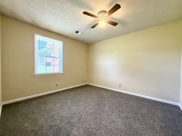 758 Bancroft Cir Apt C, Clarksville, TN 37042