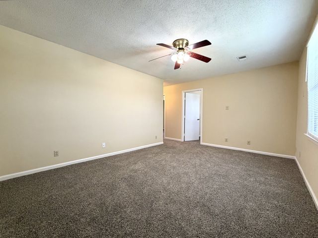 758 Bancroft Cir Apt C, Clarksville, TN 37042