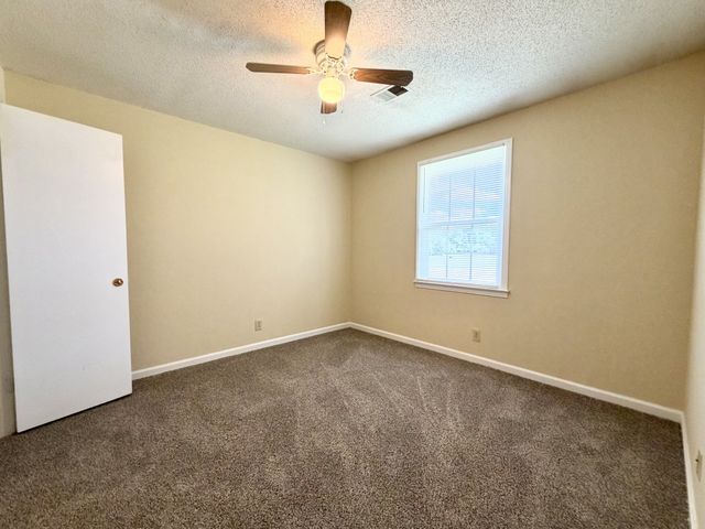 758 Bancroft Cir Apt C, Clarksville, TN 37042