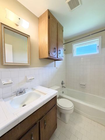 758 Bancroft Cir Apt C, Clarksville, TN 37042