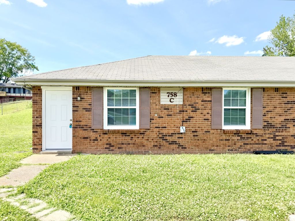 758 Bancroft Cir Apt C, Clarksville, TN 37042