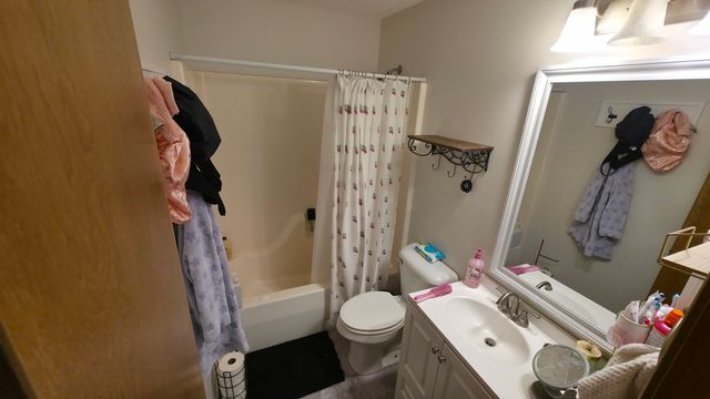 1413 Lismore Lane, Normal, IL 61761