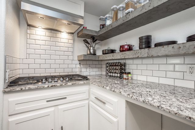 313 Fair Avenue, Gainesville, TX 76240