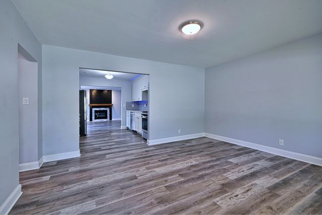 129 Springleaf Drive, Bolingbrook, IL 60440