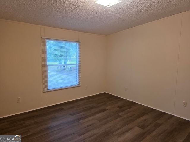 311 Mockingbird Drive, Springfield, GA 31329