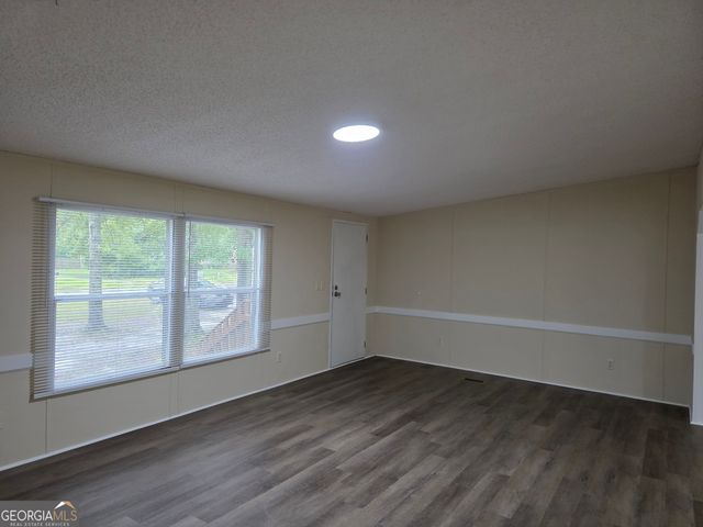 311 Mockingbird Drive, Springfield, GA 31329