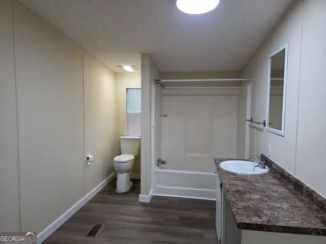 311 Mockingbird Drive, Springfield, GA 31329