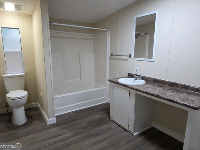 311 Mockingbird Drive, Springfield, GA 31329