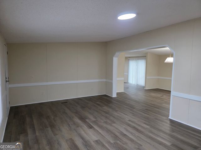 311 Mockingbird Drive, Springfield, GA 31329