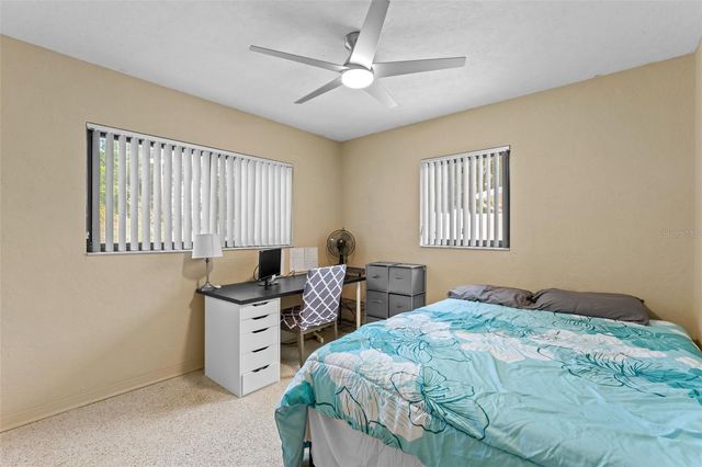 2833 56TH LANE N, St Petersburg, FL 33710