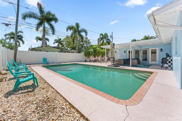 2833 56TH LANE N, St Petersburg, FL 33710