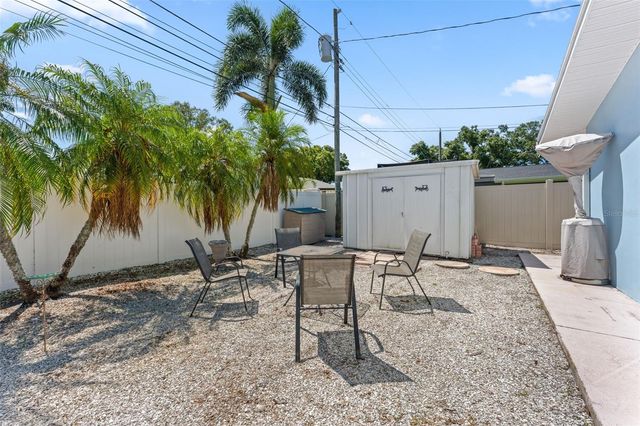 2833 56TH LANE N, St Petersburg, FL 33710
