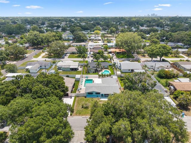 2833 56TH LANE N, St Petersburg, FL 33710