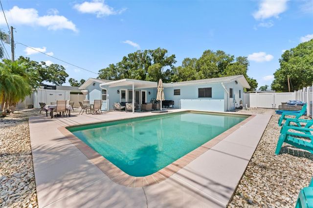 2833 56TH LANE N, St Petersburg, FL 33710