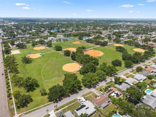 2833 56TH LANE N, St Petersburg, FL 33710