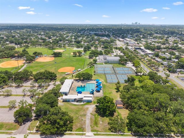 2833 56TH LANE N, St Petersburg, FL 33710