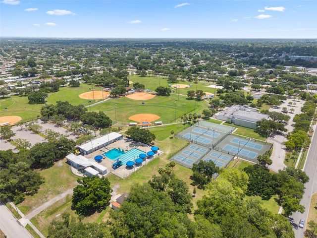2833 56TH LANE N, St Petersburg, FL 33710