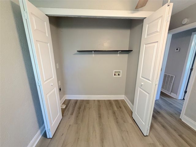 1508 N Hoard Avenue, Sherman, TX 75090