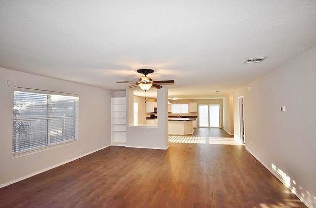 217 Silver Spur Drive, Waxahachie, TX 75165