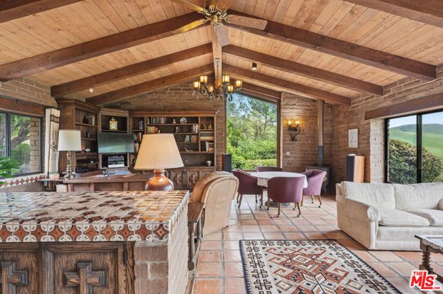 2160 Rambling Oaks Road, Santa Ynez, CA 93460
