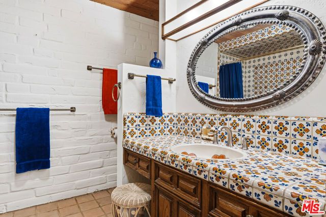 2160 Rambling Oaks Road, Santa Ynez, CA 93460