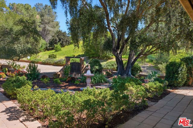 2160 Rambling Oaks Road, Santa Ynez, CA 93460