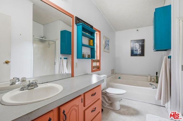 2160 Rambling Oaks Road, Santa Ynez, CA 93460