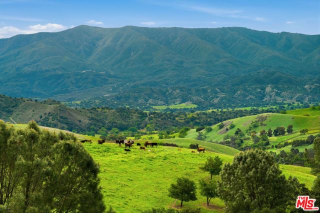 2160 Rambling Oaks Road, Santa Ynez, CA 93460