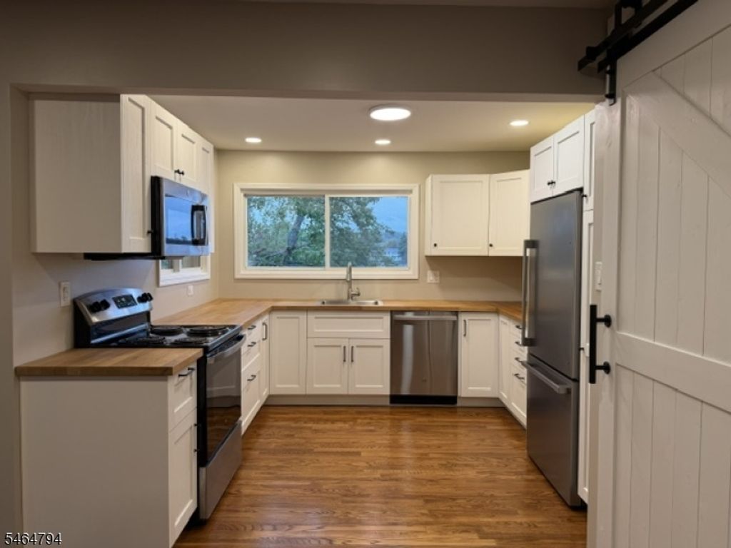 376 C Lake Shore South O302 C, Montague Twp., NJ 07827 — photo 5