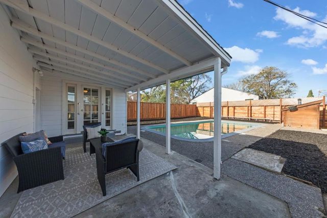 754 Topaz Street, Redwood City, CA 94061