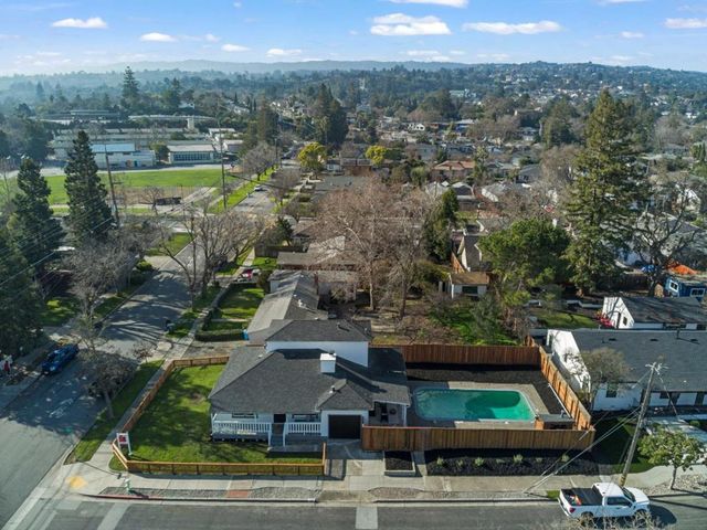 754 Topaz Street, Redwood City, CA 94061