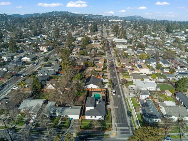 754 Topaz Street, Redwood City, CA 94061