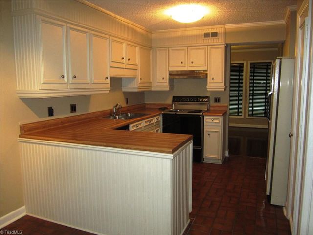 306 N Lindell Road D, Greensboro, NC 27403