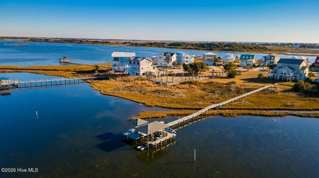 171 Big Hammock Point Road, Sneads Ferry, NC 28460