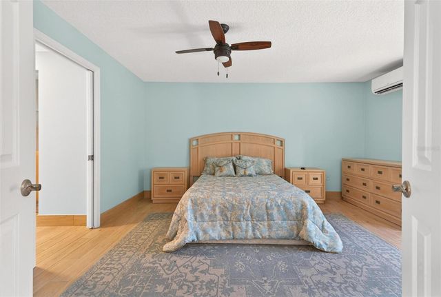 10220 BUMBLEBEE LANE, Leesburg, FL 34788