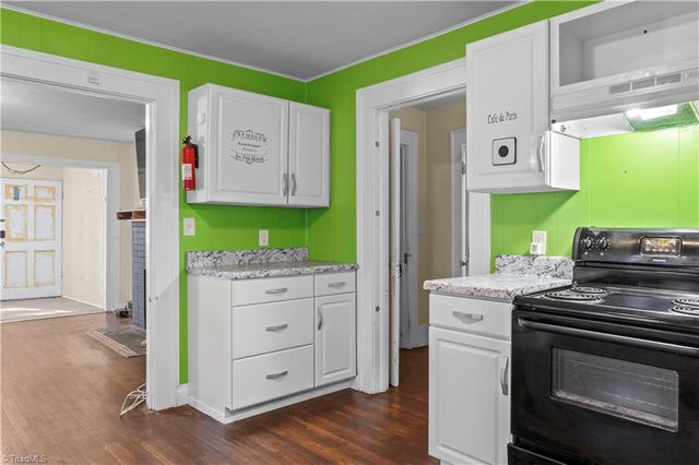 521 Bridges Drive, High Point, NC 27262