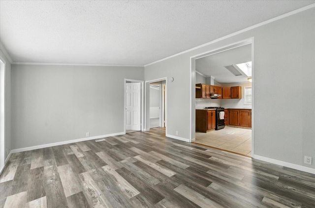 603 HILLCREST Avenue, Council Bluffs, IA 51503