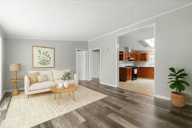 603 HILLCREST Avenue, Council Bluffs, IA 51503