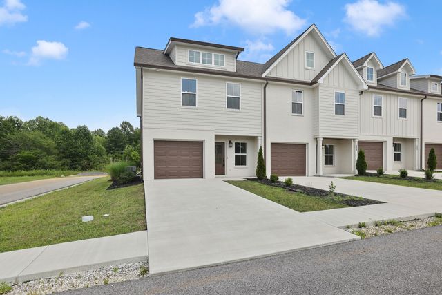 336 Legends Cir, Baxter, TN 38544