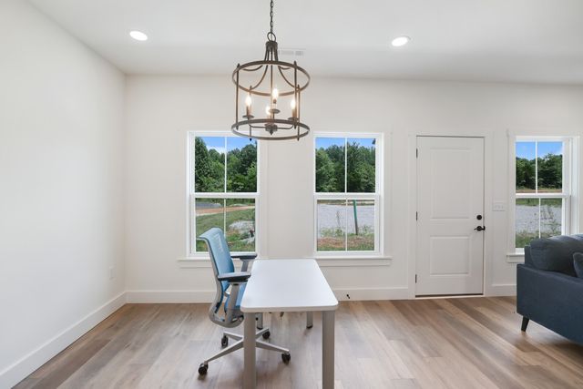336 Legends Cir, Baxter, TN 38544