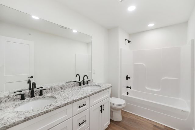 336 Legends Cir, Baxter, TN 38544